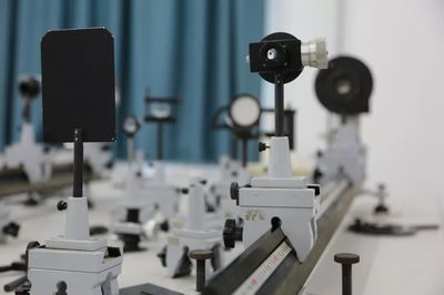 全面提升實(shí)驗(yàn)室品質(zhì)，助力學(xué)術(shù)型中學(xué)發(fā)展——更美麗的附中系列一