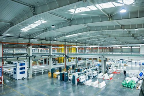 環球時報探訪 運時通華東工廠，1200米工業4.0床墊生產線展現中國智造新高度